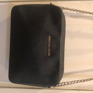Michael Kors, cross body purse.